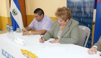 Firman convenio para prevenir violencia