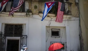 Cuba acusa  a EE.UU. de robar médicos