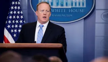 La Casa Blanca sugiere que Obama fue "cómplice" de la injerencia electoral de Rusia