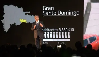 Leonel Fernández presenta â??RD 2044â?