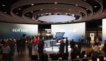 Este Rolls-Royce no necesitará choferâ?¦ ¡se manejará solo!