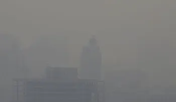 Pekín emite alerta roja por contaminación del aire por primera vez