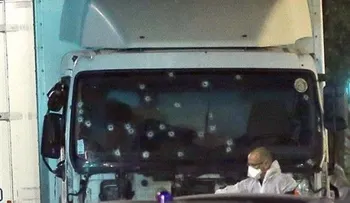 Liberan a esposa del conductor del camión de Niza