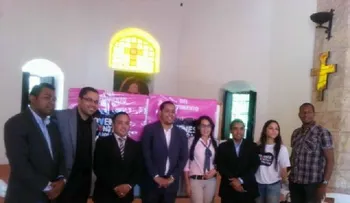 Tony Guevara pide a los jóvenes romper pasividad ante violencia 