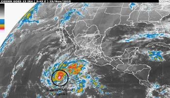'Sandra' evoluciona a huracán categoría 1 en el Pacífico mexicano