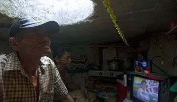 Un colombiano vive 21 años en una alcantarilla â??mejor que el presidenteâ?