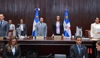 Diputados depositan dos proyectos de ley para regular venta de alcohol tras fallo del TC