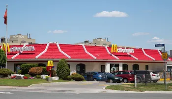 El increíble hallazgo debajo de un local de McDonald s