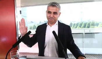 Alcalde musulmán de Londres rechaza invitación de Trump para visitar EE.UU.