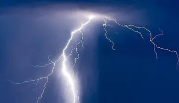Rayo provoca incendio en subestación eléctrica acueducto SDE