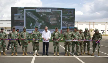 Abinader inaugura 20 instalaciones militares en Santo Domingo y Pedro Brand