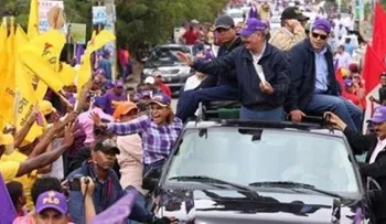 Sonia Mateo acompaña a Danilo en Dajabón; había amenazado con no hacerlo