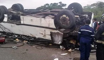 Al menos 10 muertos y 51 heridos en un accidente de autobús en Brasil