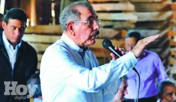 Danilo dice estudiará factibilidad construcción acueducto en Oviedo, Pedernales