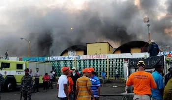 Fuego del Mercado arrancó lágrimas a comerciantes los perdieron todo 