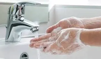 Lavarte las manos con agua de sal también te protege del coronavirus y te ayuda a conseguir dinero en abundancia