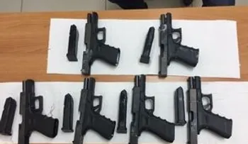 Decomisan seis pistolas camufladas en cubetas de pintura
