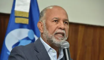 ADP: déficit de 7,000 aulas y 110,000 evaluaciones sin procesar amenazan inicio del año escolar