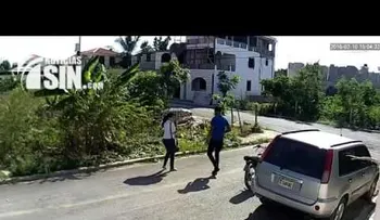 Captan en un VIDEO a un ladrón en Santo Domingo 