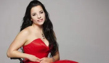 Una húngara gana el título de Miss Universo en sillas de ruedas 