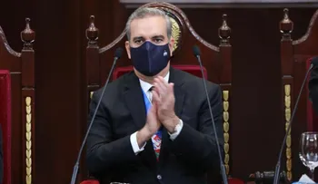 Un gran aplauso, el gesto que marcó el discurso de rendición de cuentas del presidente 