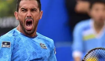 Víctor Estrella avanza a segunda ronda del Abierto de Barcelona