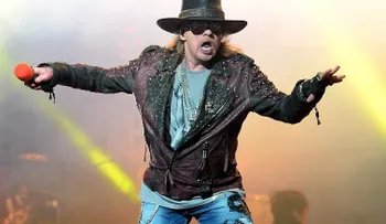 Axl Rose de Guns N' Roses se une a la gira mundial de AC/DC