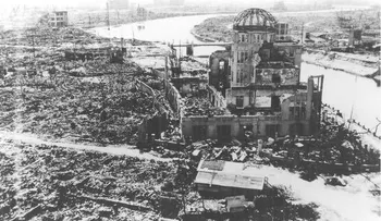  Hiroshima recuerda los 72 años de la bomba con llamamiento al desarme nuclear 