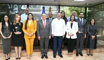 JCE e IESPEC presentan compendio de ensayos