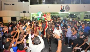 Realizan tradicional desfile de los â??Reyes Magosâ? en la Capital