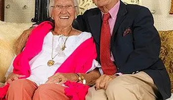 75 años de casados: El murió en sus brazos, ella le dijo espérame, y falleció al otro día 