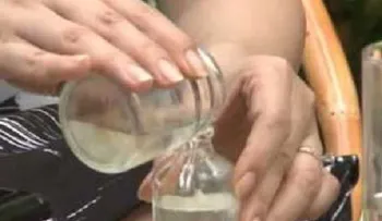Cuando compro un champú, le agrego estos dos ingredientes: conoce la razón 