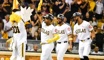 Águilas vencen a los Toros en el Cibao