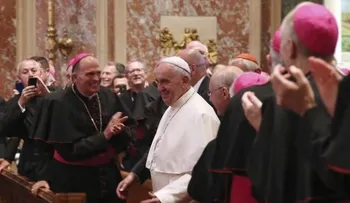 El papa pide a los obispos que acojan "sin miedo" a los inmigrantes&nbsp;