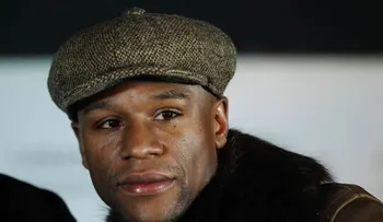 Ex novia interpone demanda civil a Mayweather 