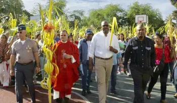 Alcalde Alfredo Martínez llama munícipes vivir apegado más a Dios y sus mandamiento 