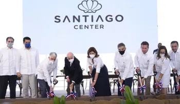 Vicepresidenta participa en el inicio de la construcción del Santiago Center