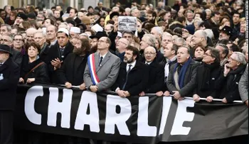 EE.UU. admite error al no enviar funcionario de más jerarquía a marcha de París