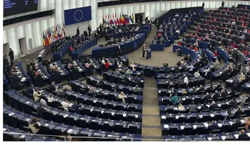 Eurocámara pide contratos y pensión para todas las prácticas