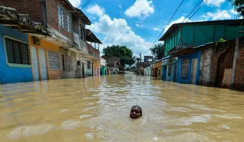 Lluvias en Colombia ponen en alerta roja a gran parte del país y dejan más de 6 mil familias damnificadas