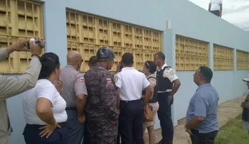 Presos secuestran a 2 agentes de cárcel de Mao