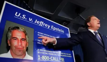 Una jueza retira los cargos contra los dos guardas que vigilaban a Epstein