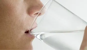 Japones populares en tomar agua en ayunas; entérate de sus beneficios para la salud