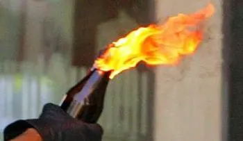 Lanzan bomba casera frente a Junta Municipal Electoral de SFM