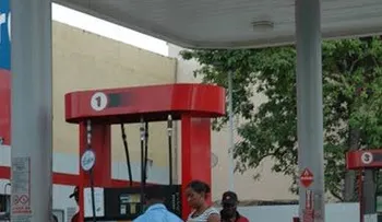 Mantienen iguales precios de los combustibles