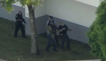 Varios muertos y 50 heridos por tiroteo en una escuela secundaria de la Florida