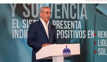Abinader resalta estabilidad sistema financiero y crecimiento de 85.6 %