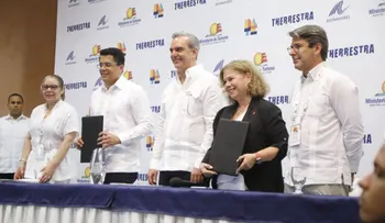 RD firma acuerdos con importantes aerolíneas de Canadá para potenciar turismo