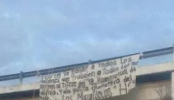 FUERTES IMÁGENES: Encuentran a tres hombres colgados bajo un puente en México (18+)