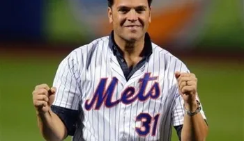 Mets retirarán número de Mike Piazza